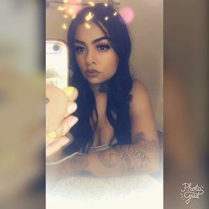 Meet your Posher, Loraine